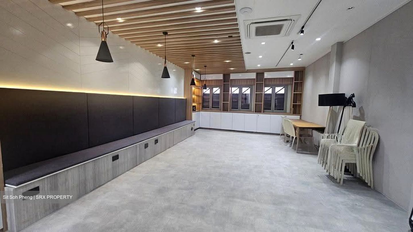 Keong Saik Road (D2), Office #613754301